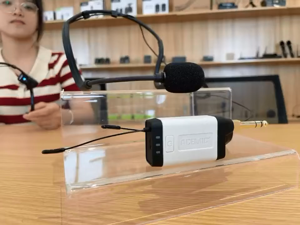 Q2/H2 Fitness Instructor Microphone UHF Dual Channel